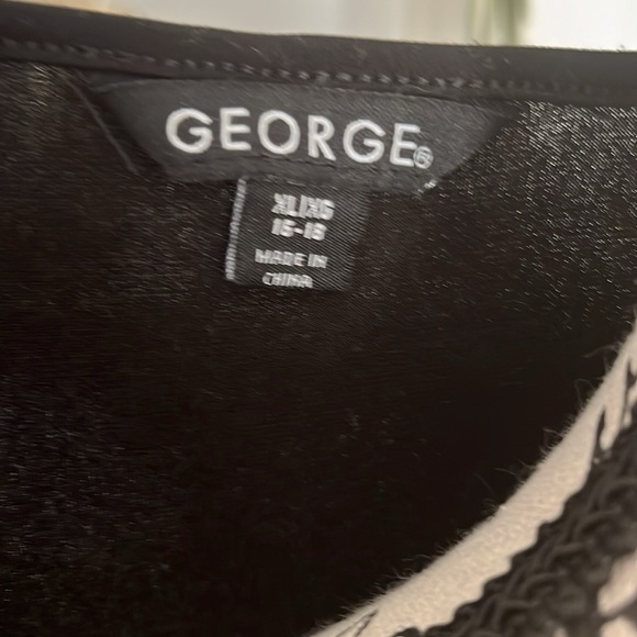 Top - Picture 4 of 4